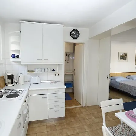 Apartment Jozica Supetar